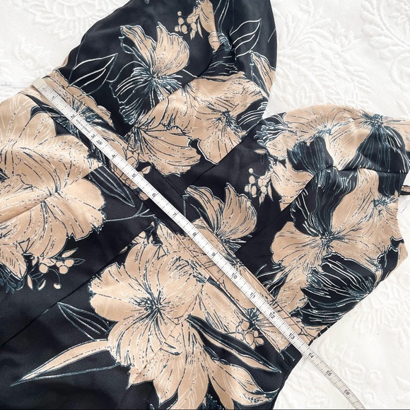 NWOT Lulus Darling Daylily Black Floral Print High-Low Maxi Dress Small - Picture 5 of 7